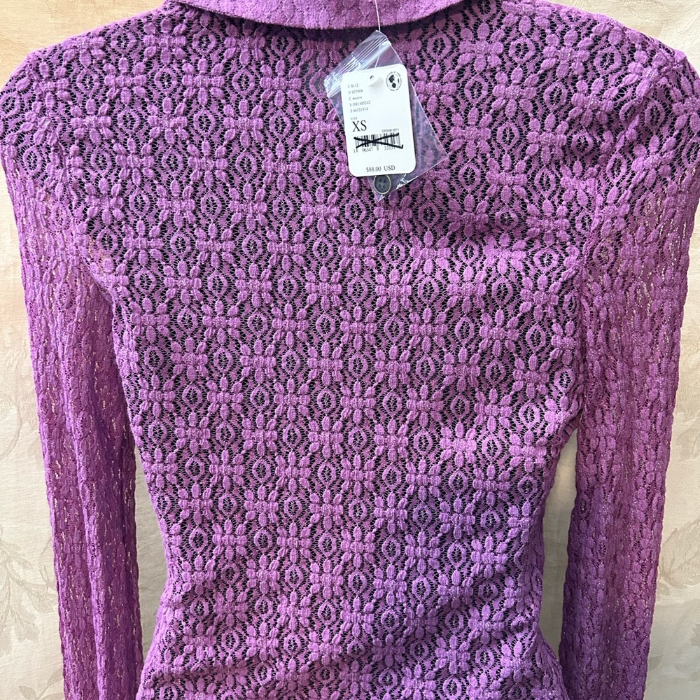 NWT Free People Size XS lace with metallic threads Front ruching, button down - Picture 4 of 9